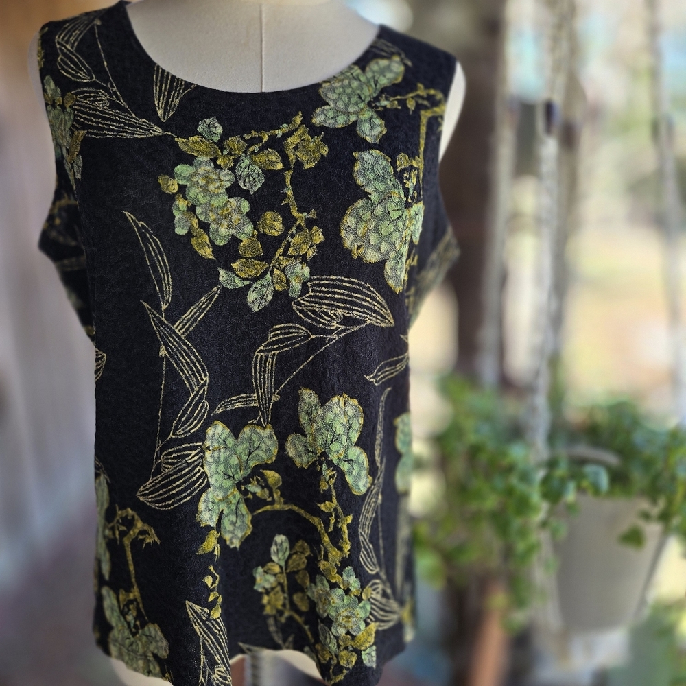 Mirasol Vintage Black Grapevine Print Sleeveless Blouse Size Medium